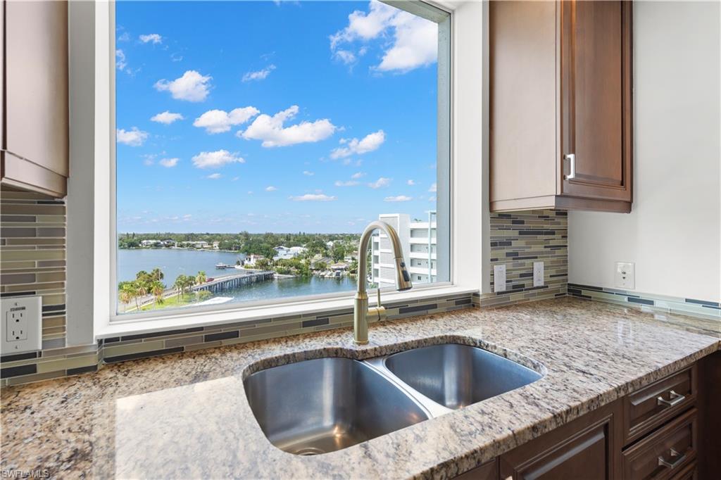 1325 SNELL ISLE BLVD NE 812