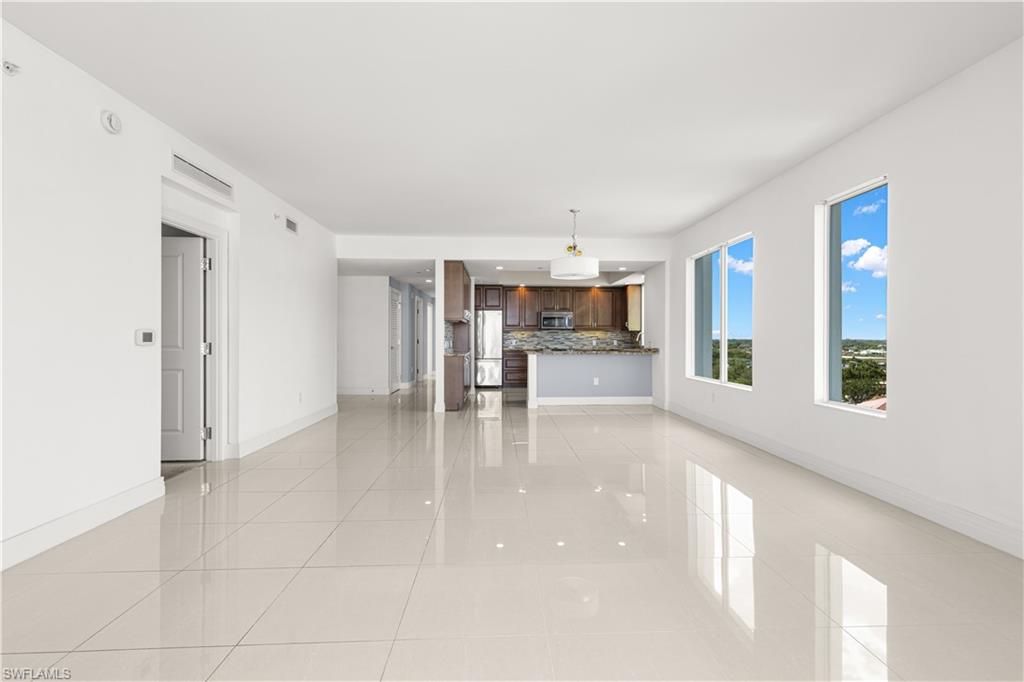 1325 SNELL ISLE BLVD NE 812
