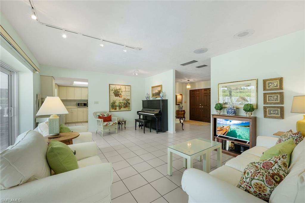 1839 Imperial Golf Co BLVD
