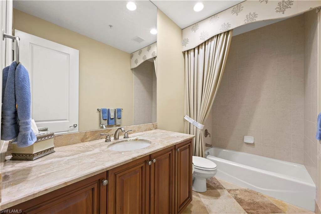 4951 Bonita Bay BLVD PH 302