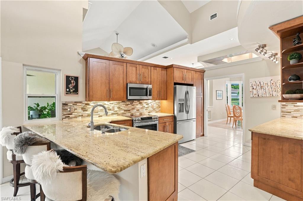 9761 Treasure Cay LN