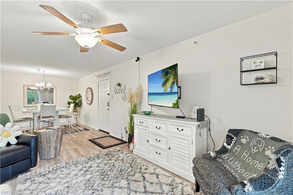 8960 Colonnades CT E 915