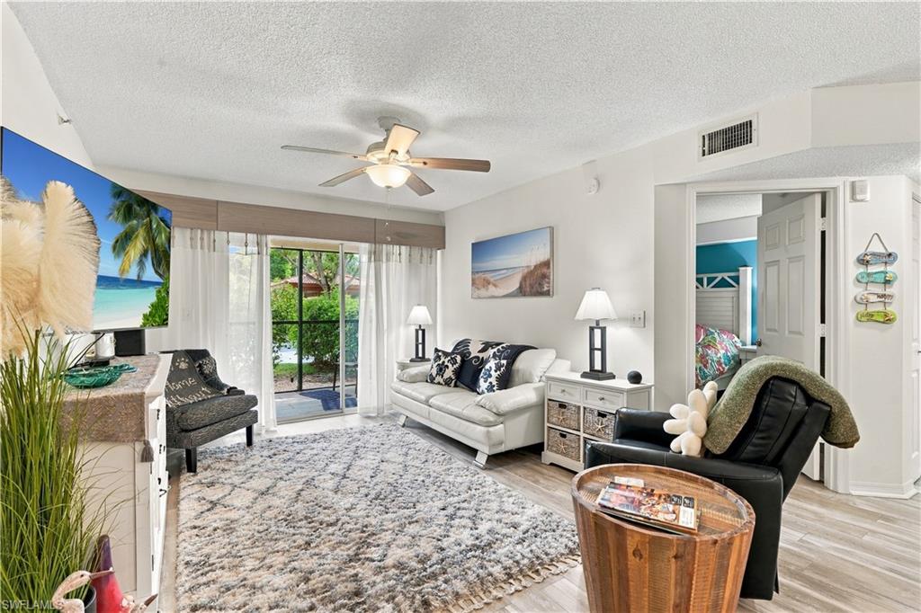 8960 Colonnades CT E 915