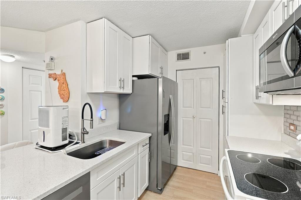 8960 Colonnades CT E 915