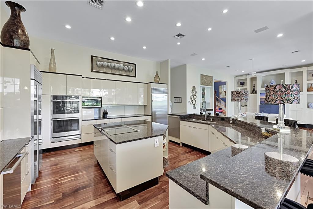 3451 Creekview DR