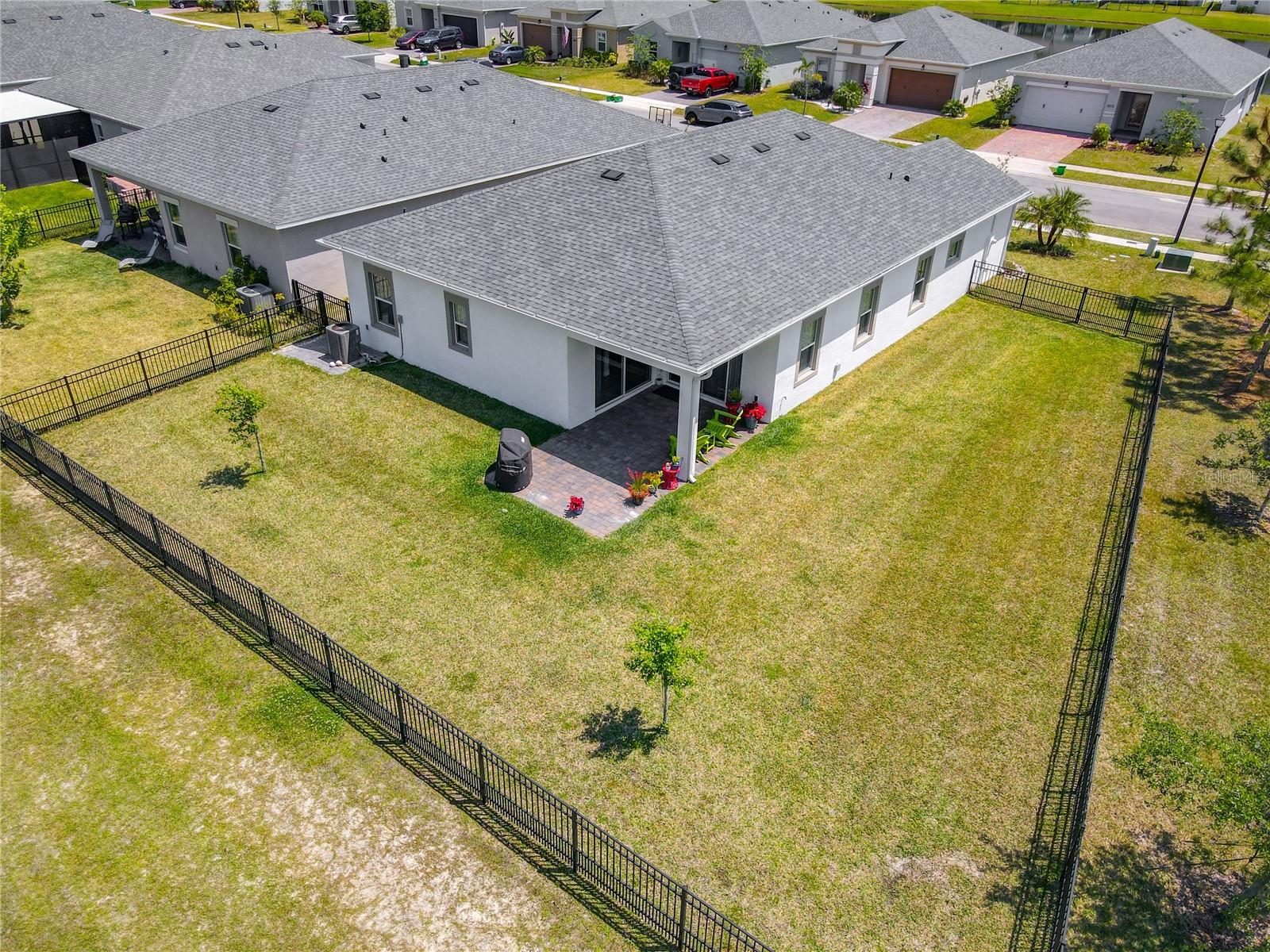 5569 ESTERO LOOP