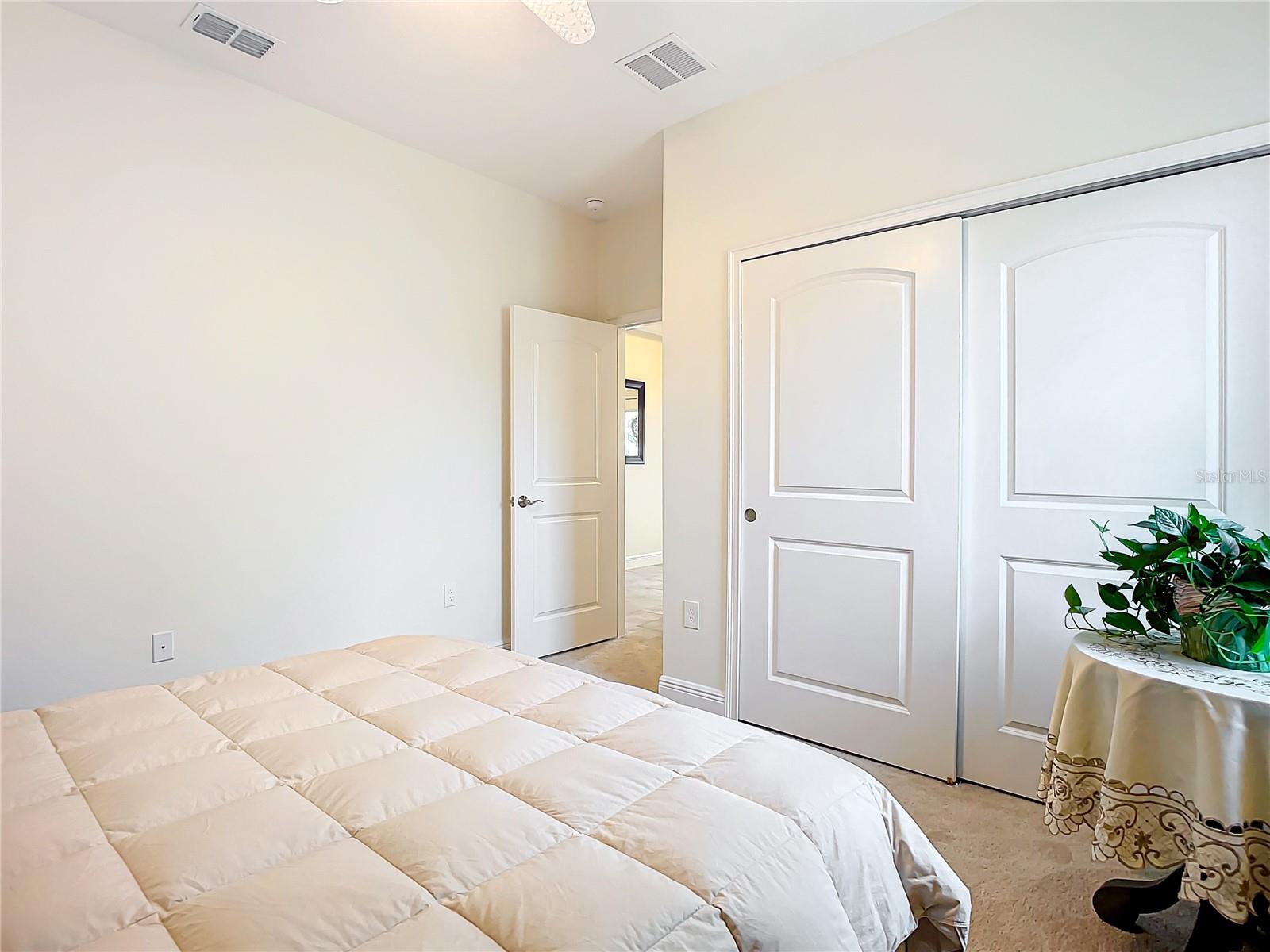 5569 ESTERO LOOP