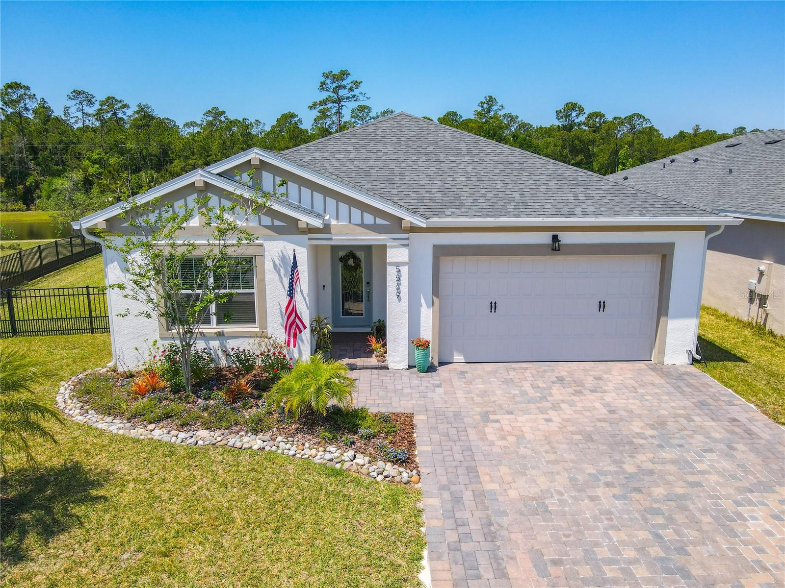 5569 ESTERO LOOP