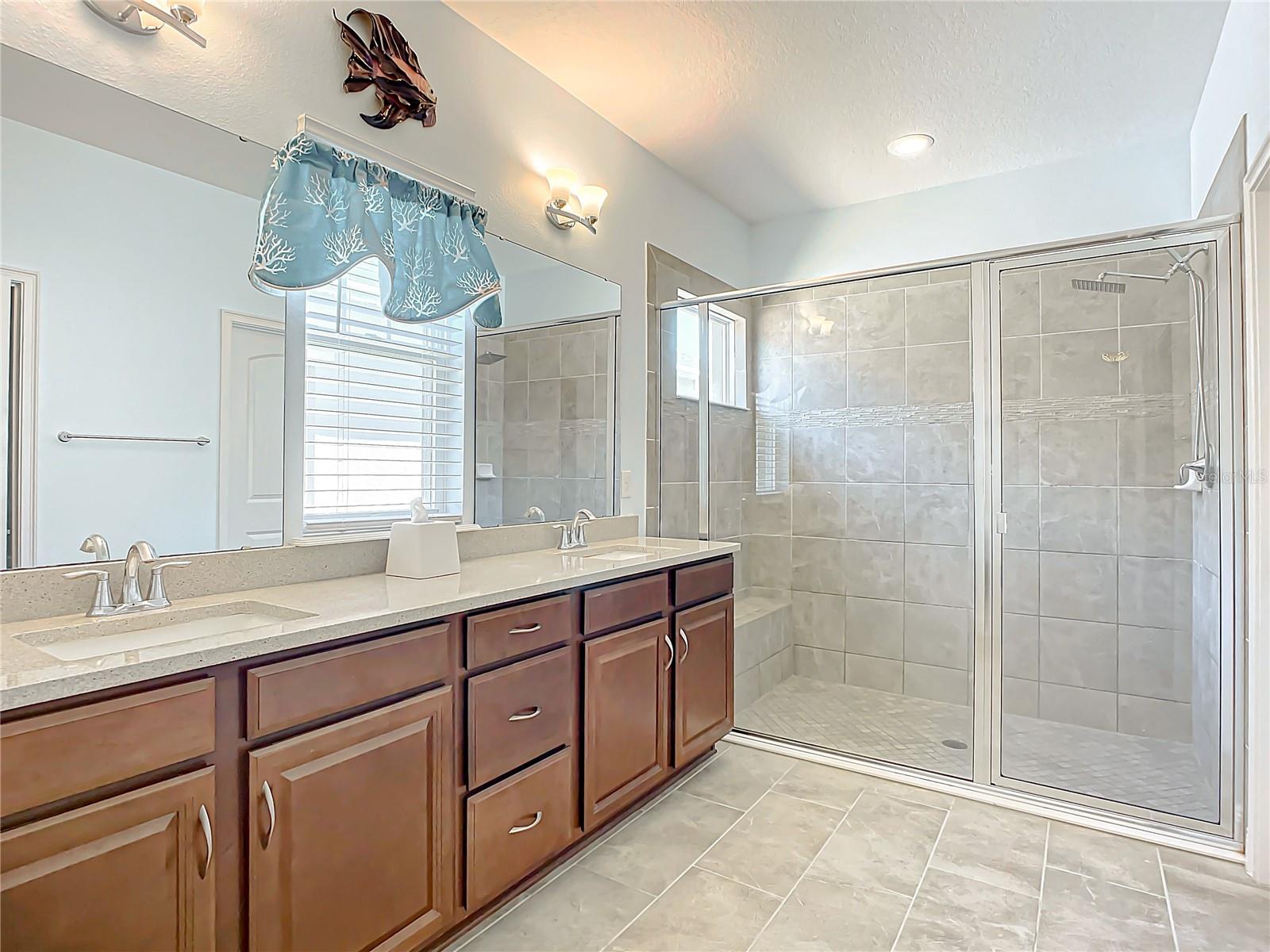 5569 ESTERO LOOP