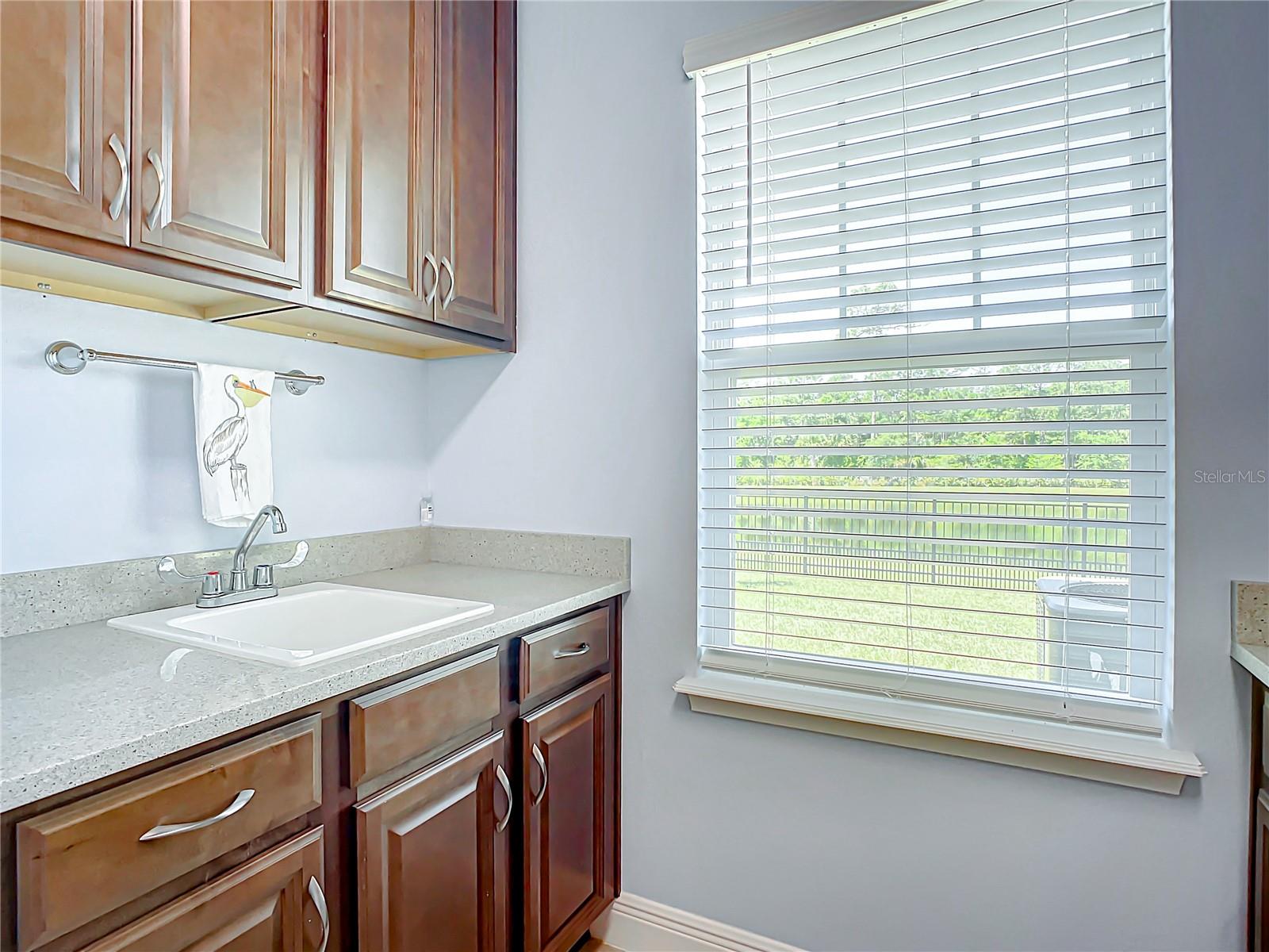 5569 ESTERO LOOP