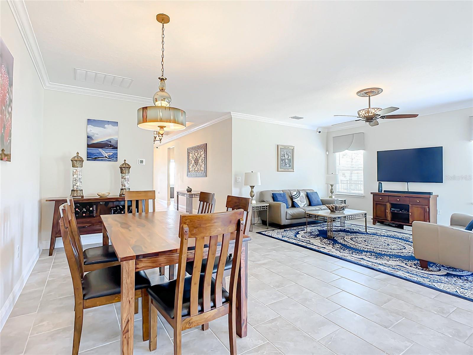 5569 ESTERO LOOP