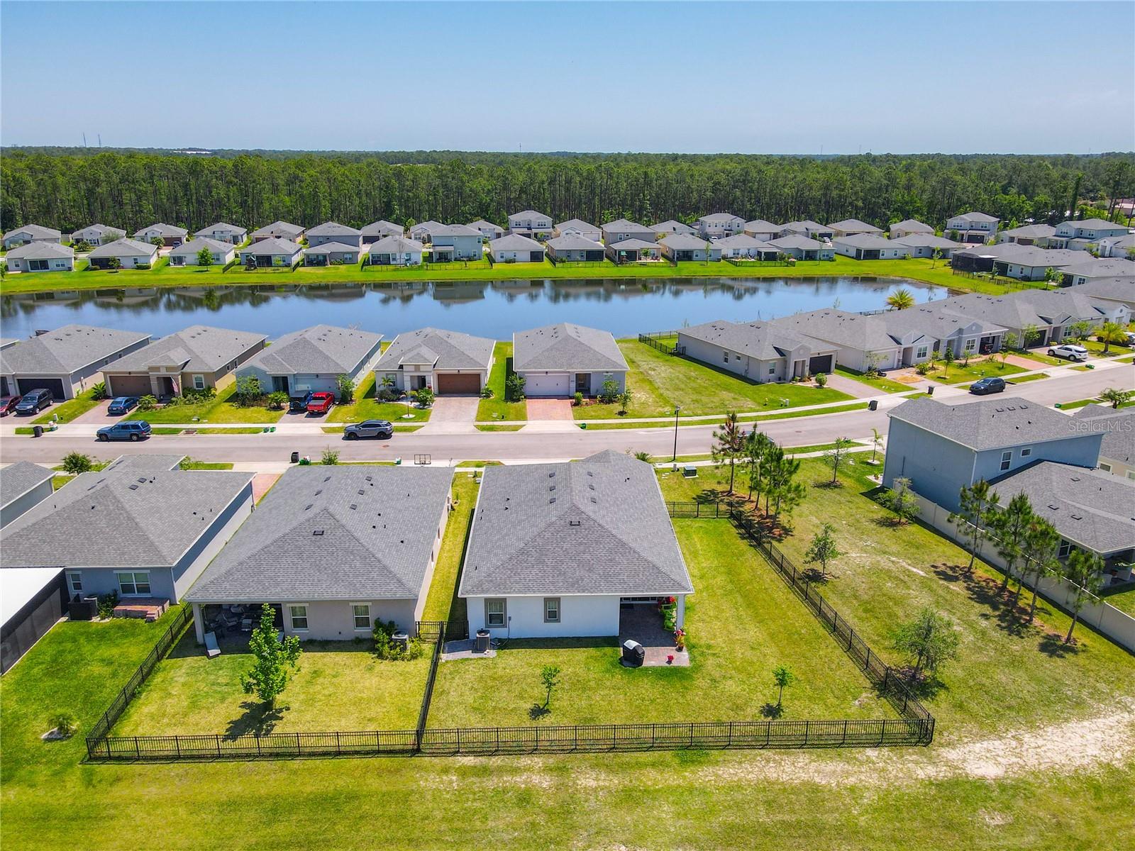 5569 ESTERO LOOP