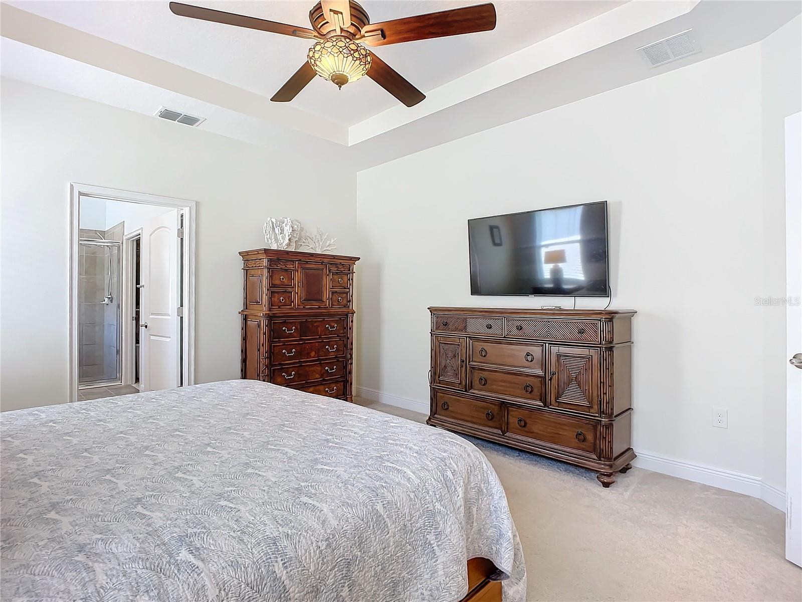 5569 ESTERO LOOP