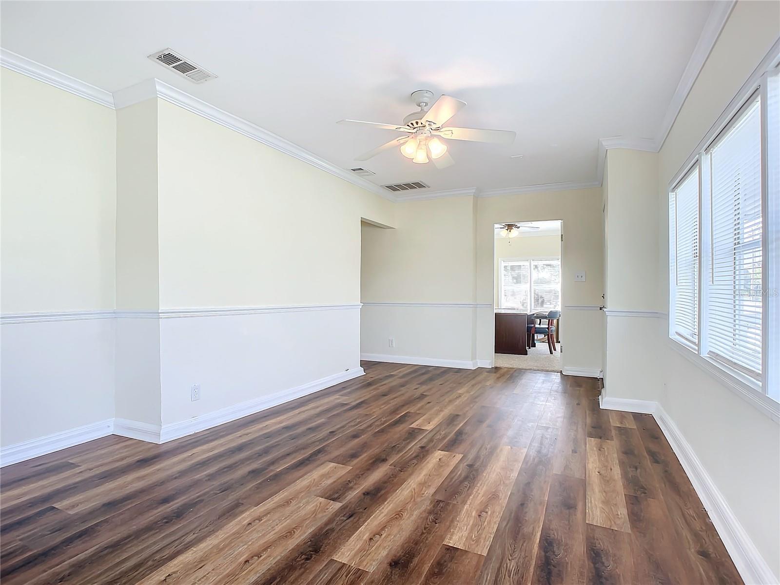 409 N RIDGEWOOD AVE