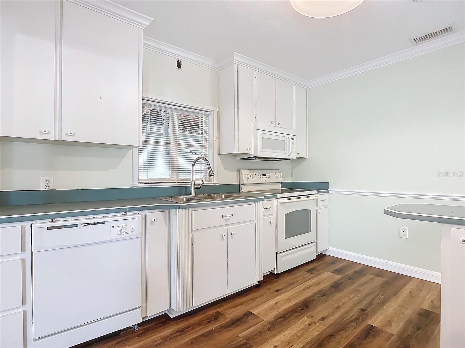 409 N RIDGEWOOD AVE