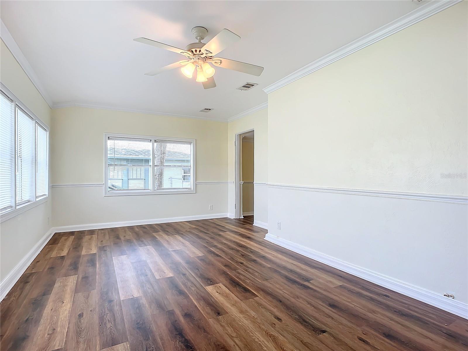 409 N RIDGEWOOD AVE