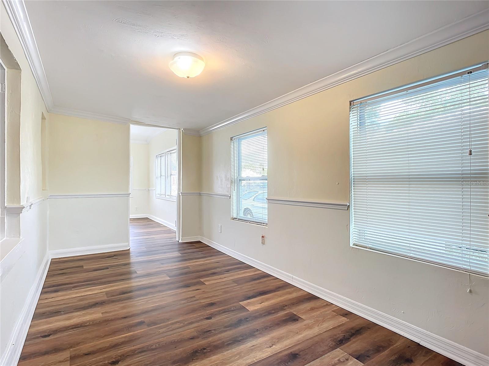 409 N RIDGEWOOD AVE