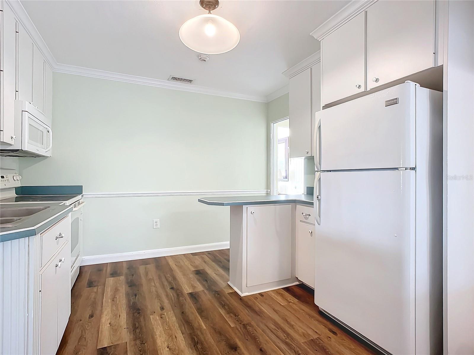 409 N RIDGEWOOD AVE