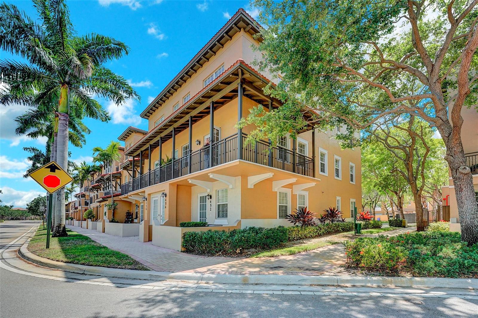 454 SW 147TH AVE #4601