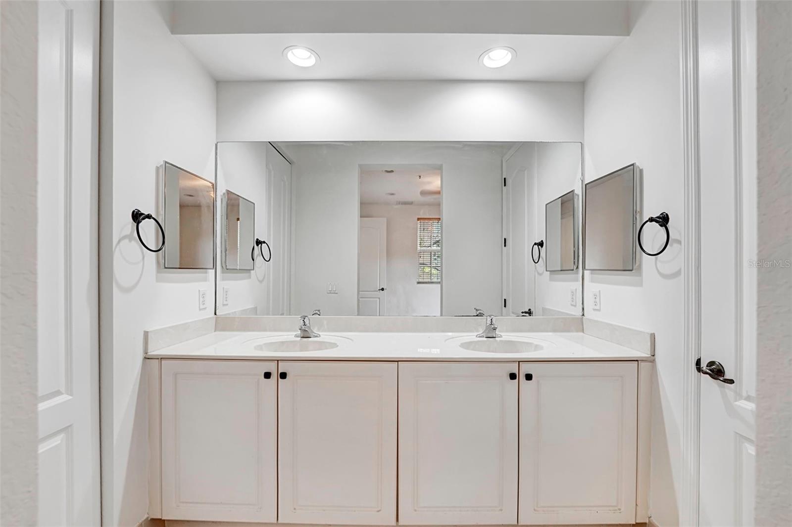 454 SW 147TH AVE #4601