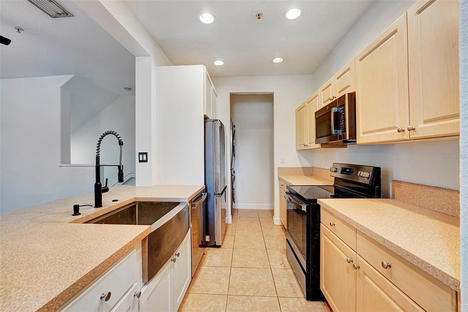 454 SW 147TH AVE #4601