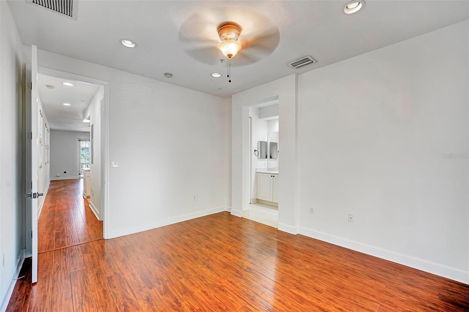 454 SW 147TH AVE #4601