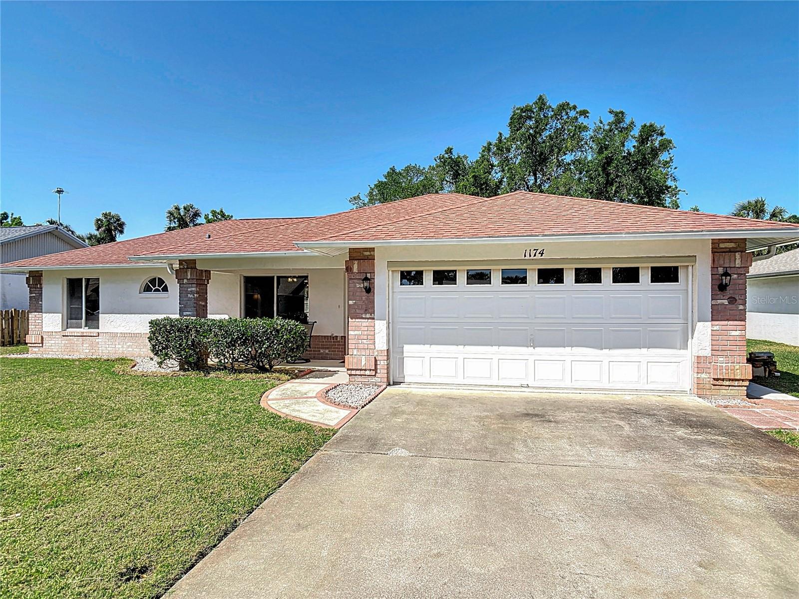 1174 MARGINA AVE