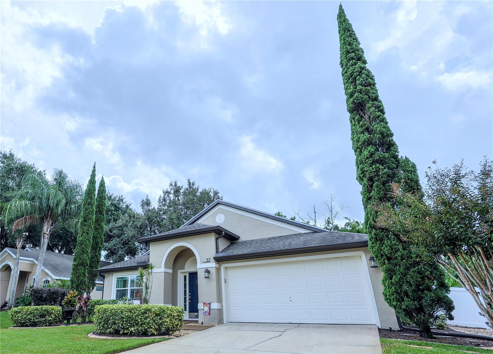 37 VALLEYWOOD DR