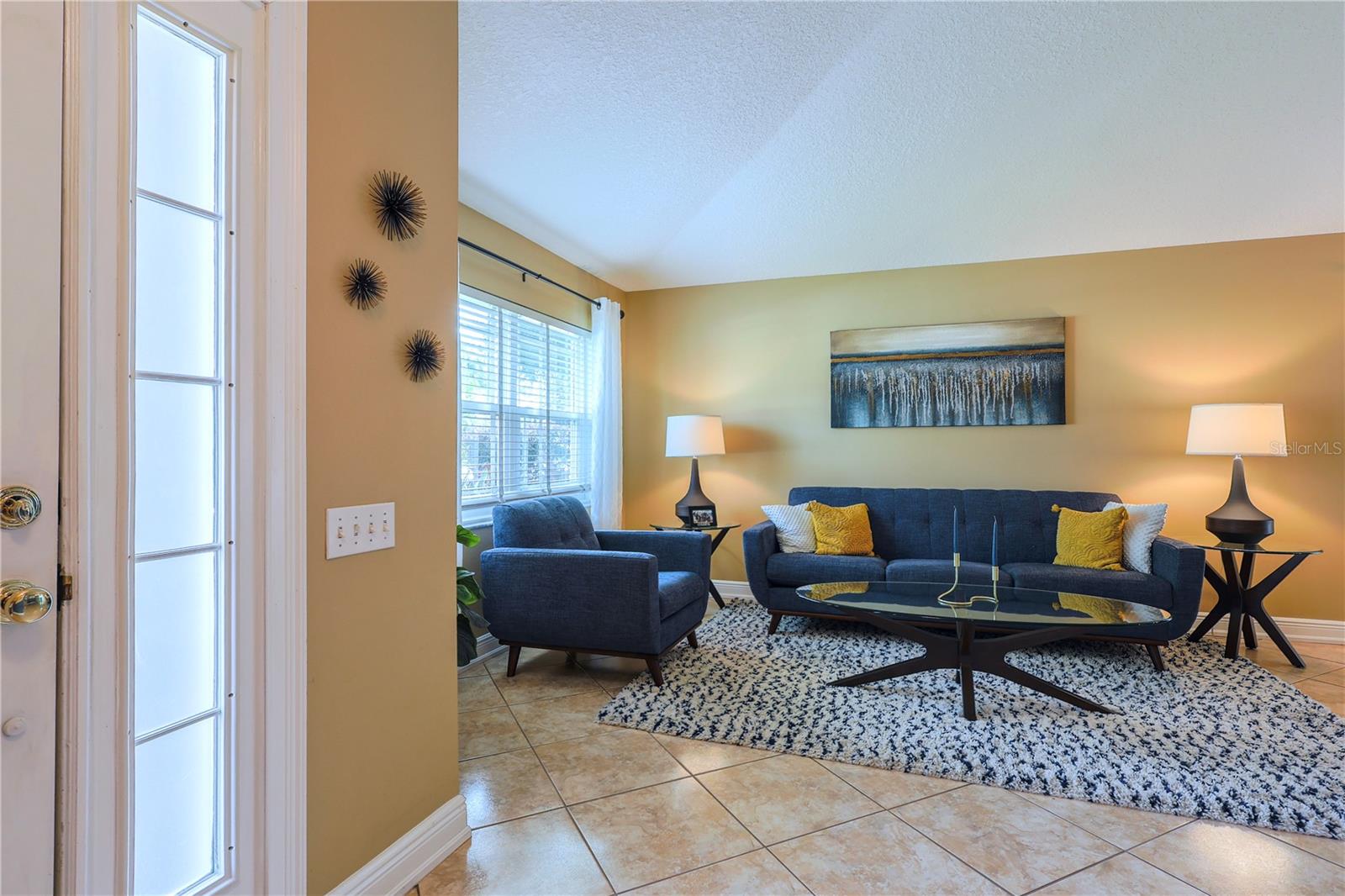 37 VALLEYWOOD DR