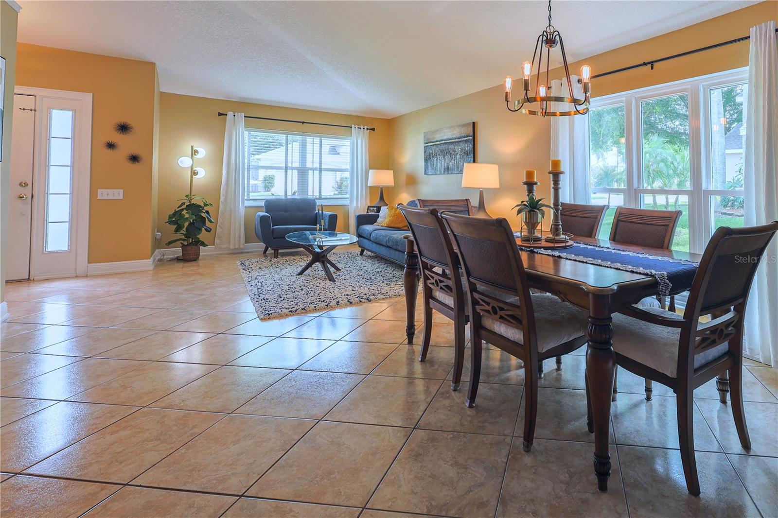 37 VALLEYWOOD DR