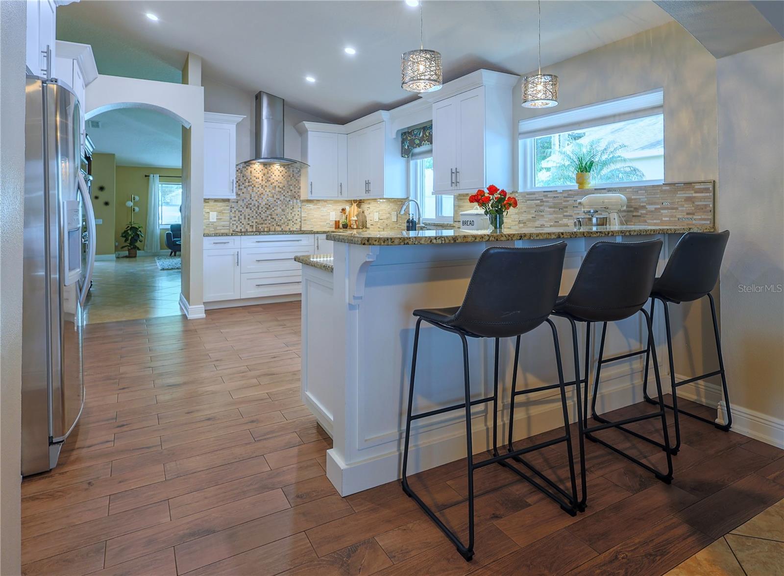 37 VALLEYWOOD DR
