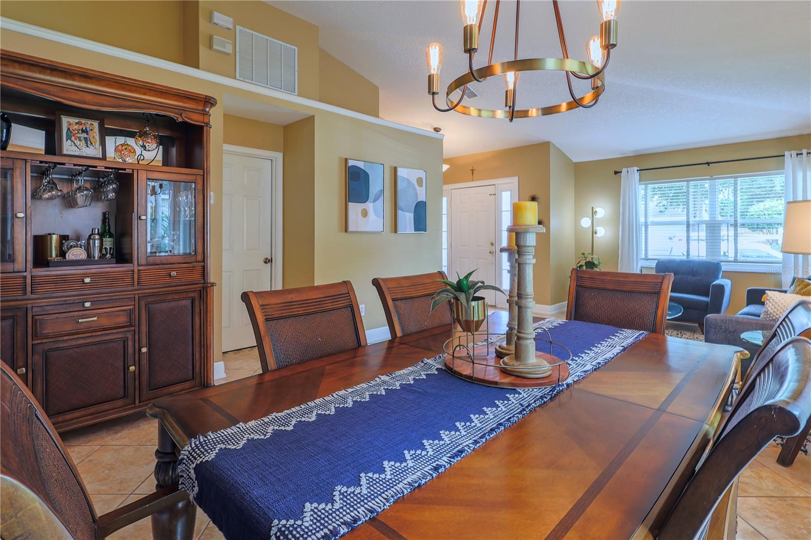 37 VALLEYWOOD DR