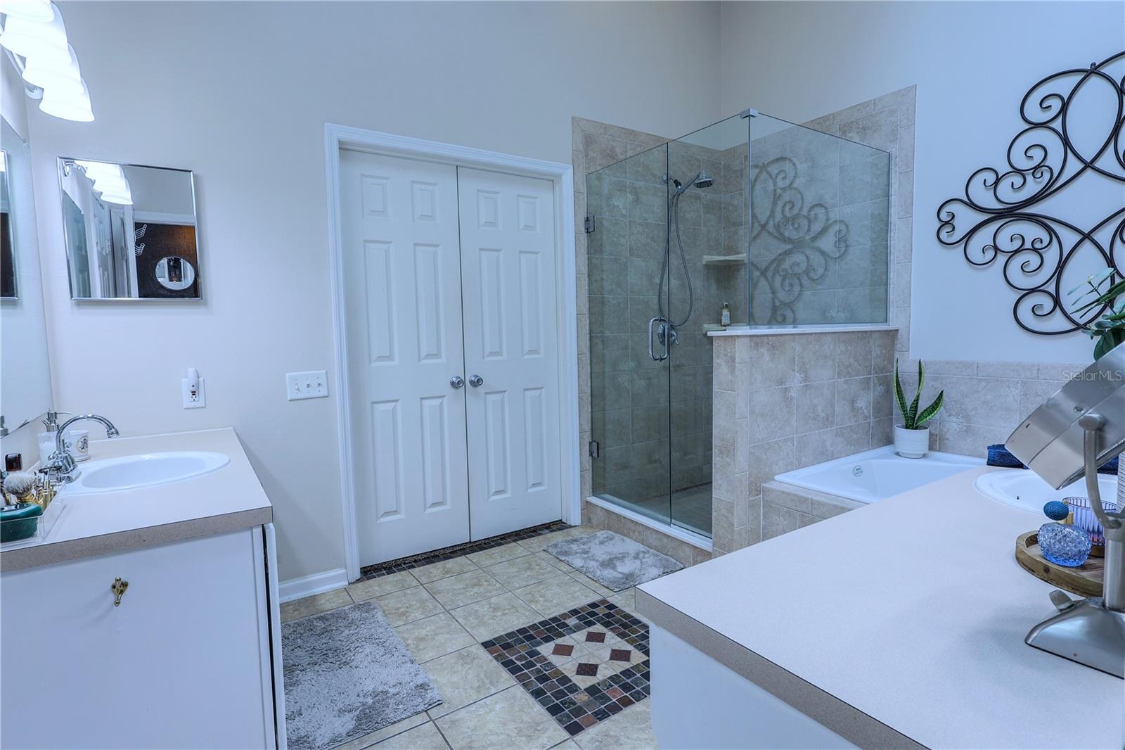 37 VALLEYWOOD DR