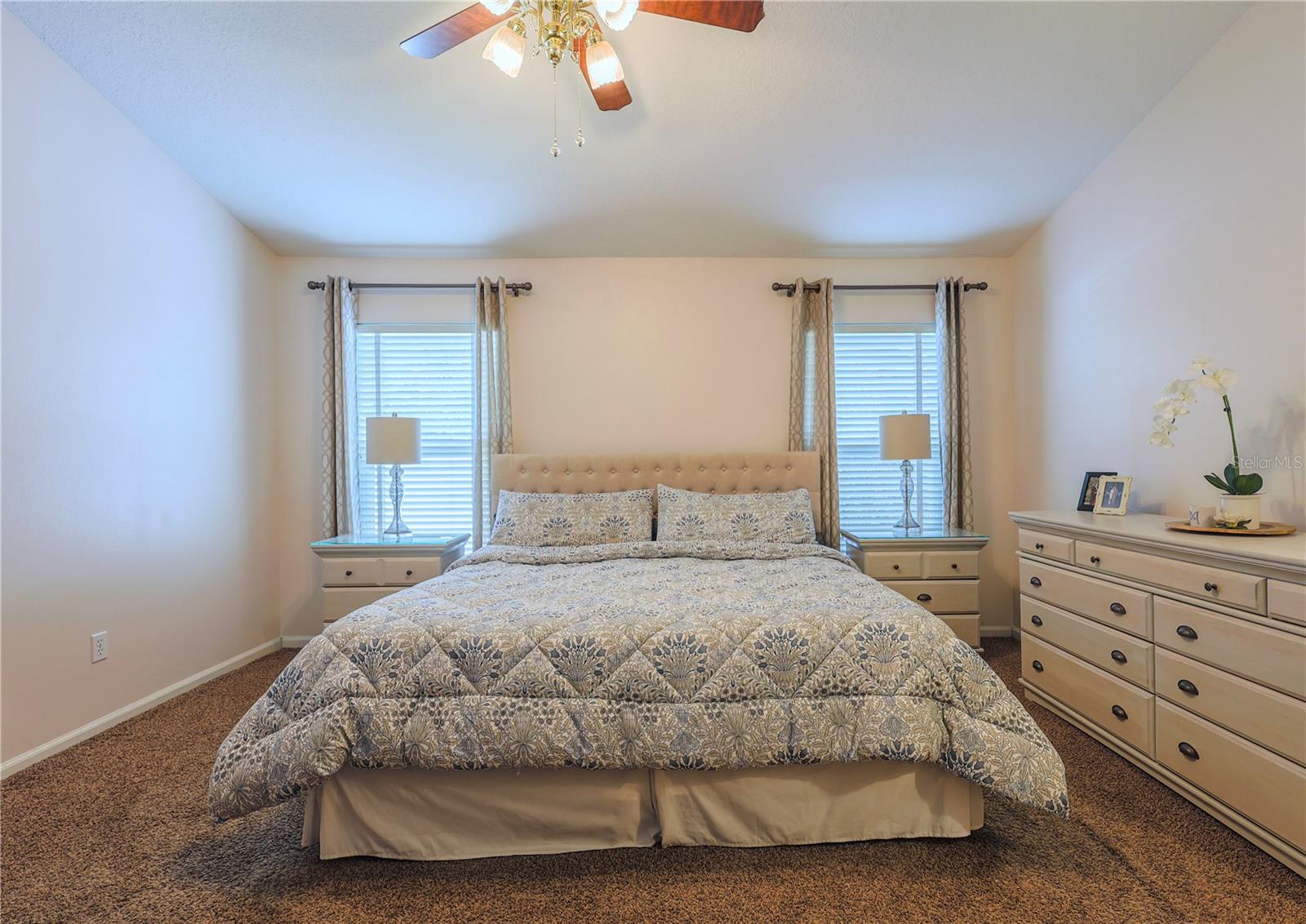 37 VALLEYWOOD DR