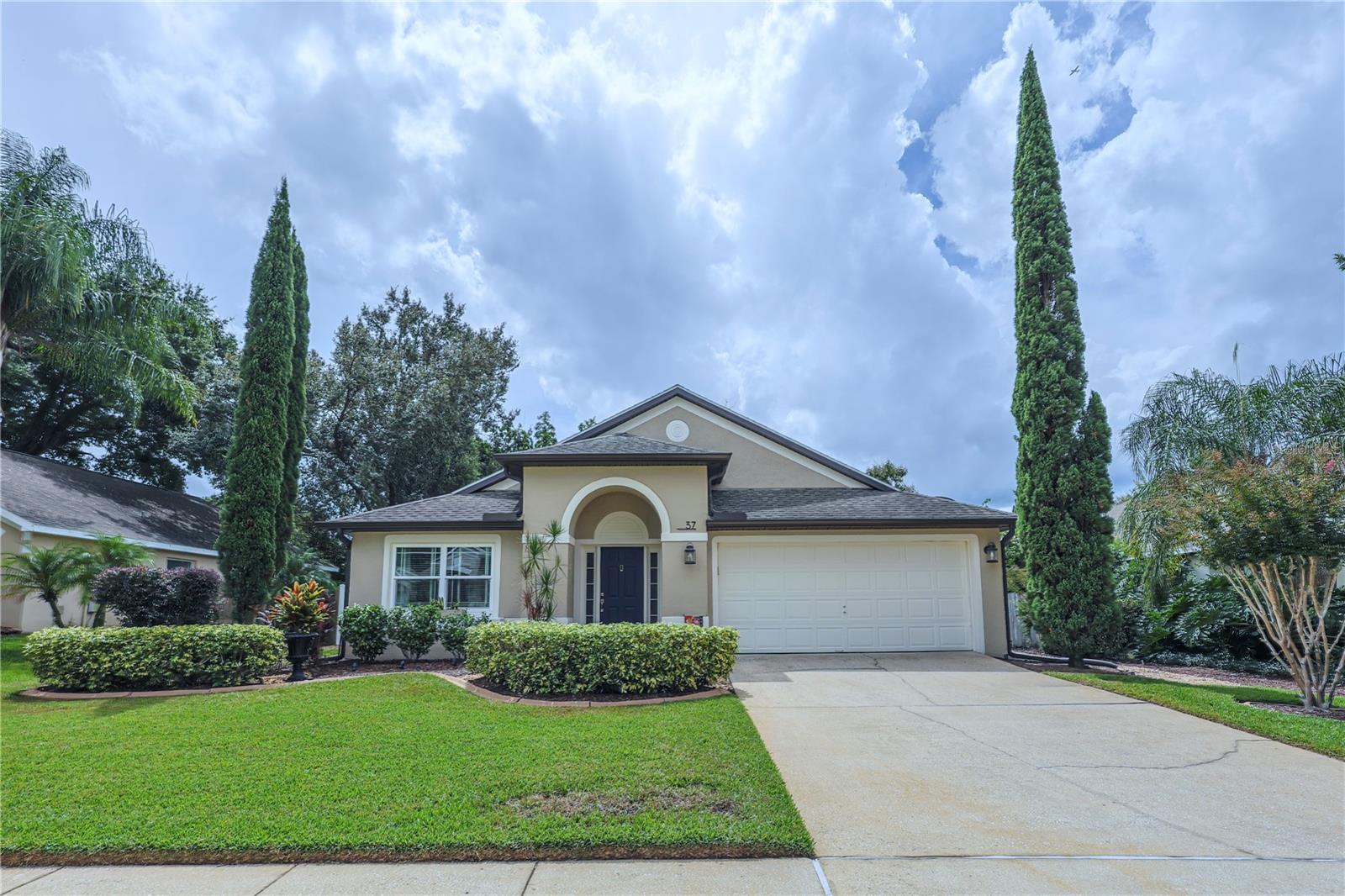 37 VALLEYWOOD DR