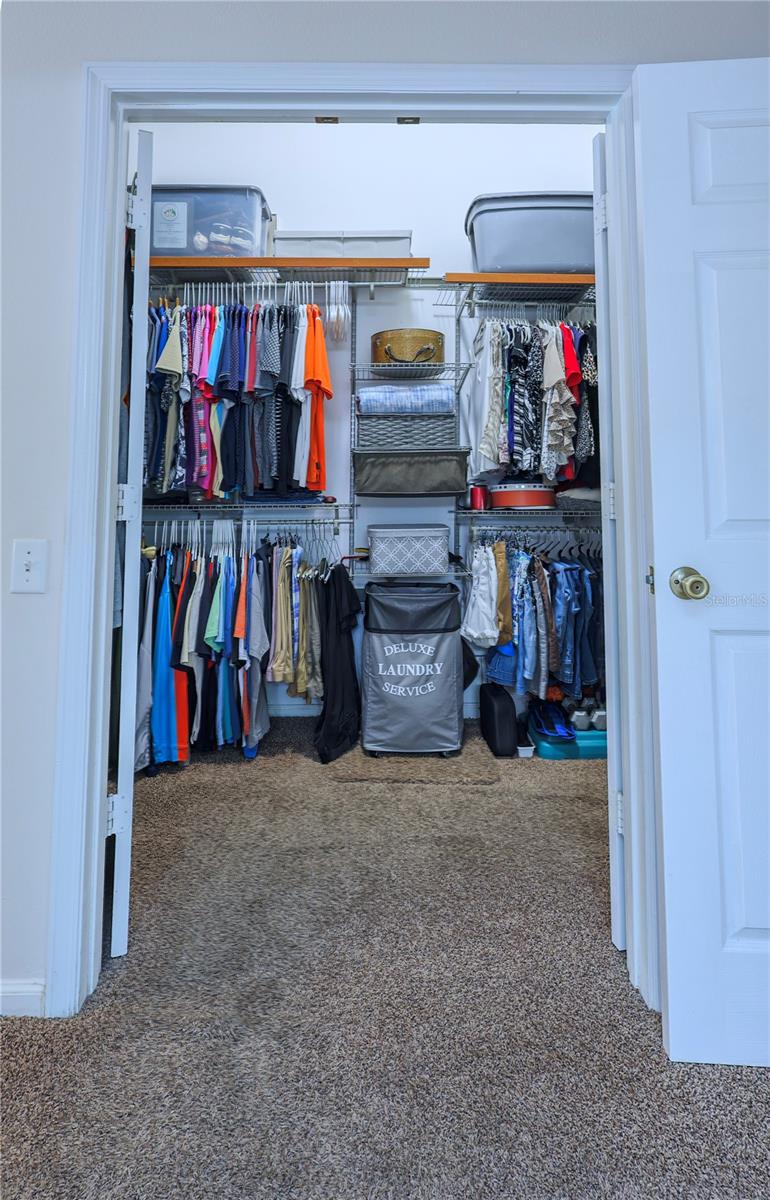 37 VALLEYWOOD DR