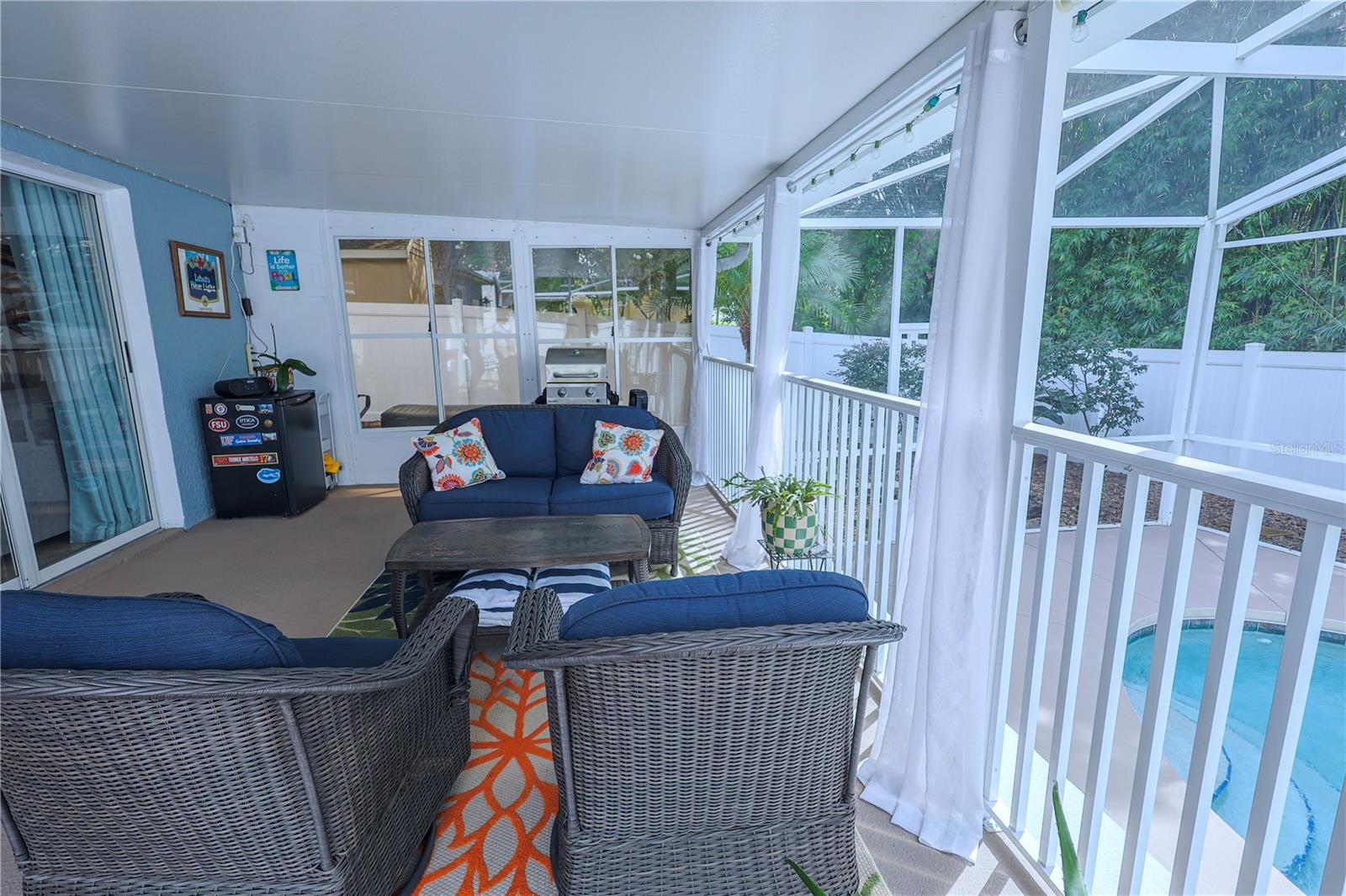 37 VALLEYWOOD DR
