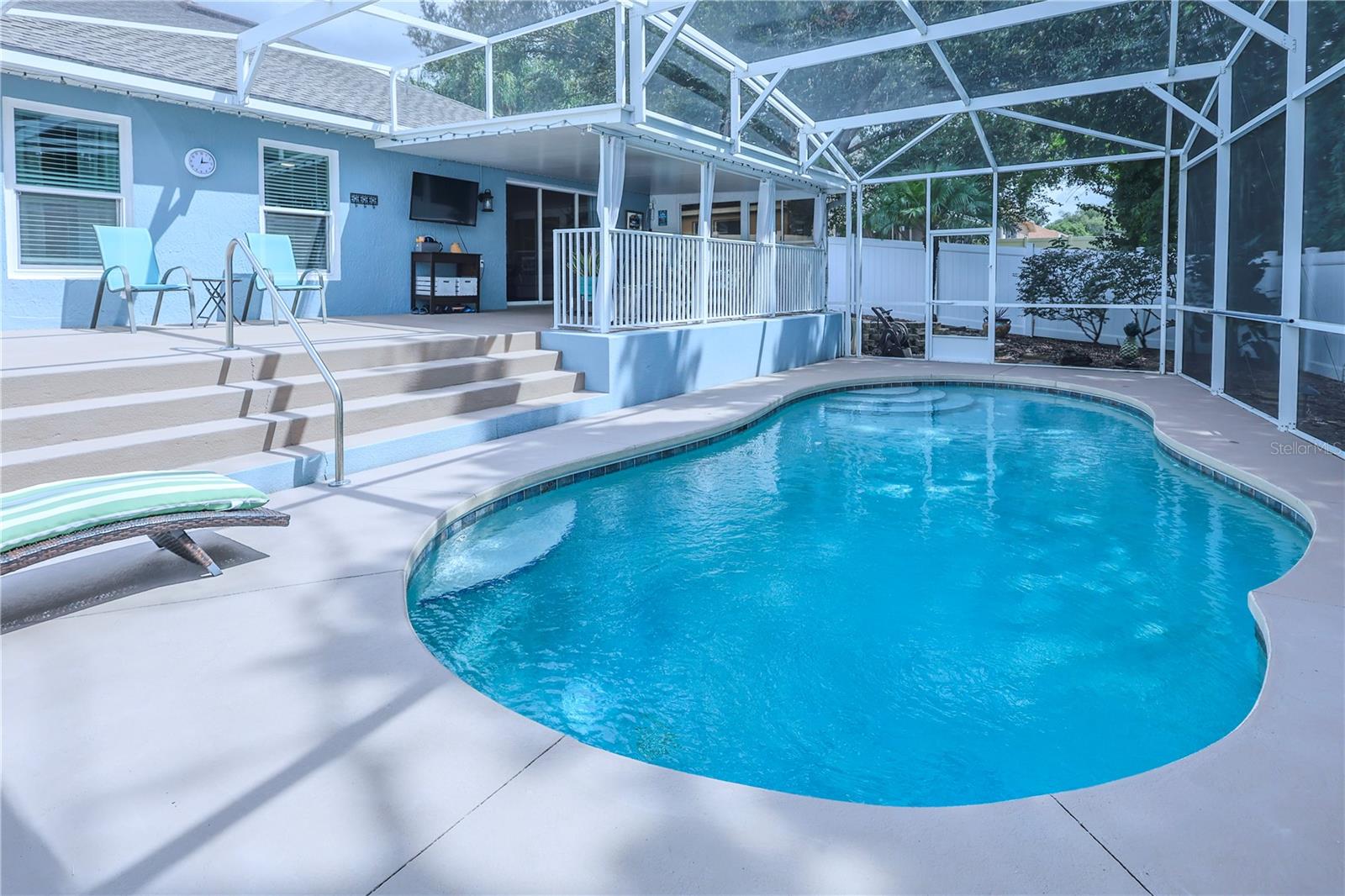 37 VALLEYWOOD DR