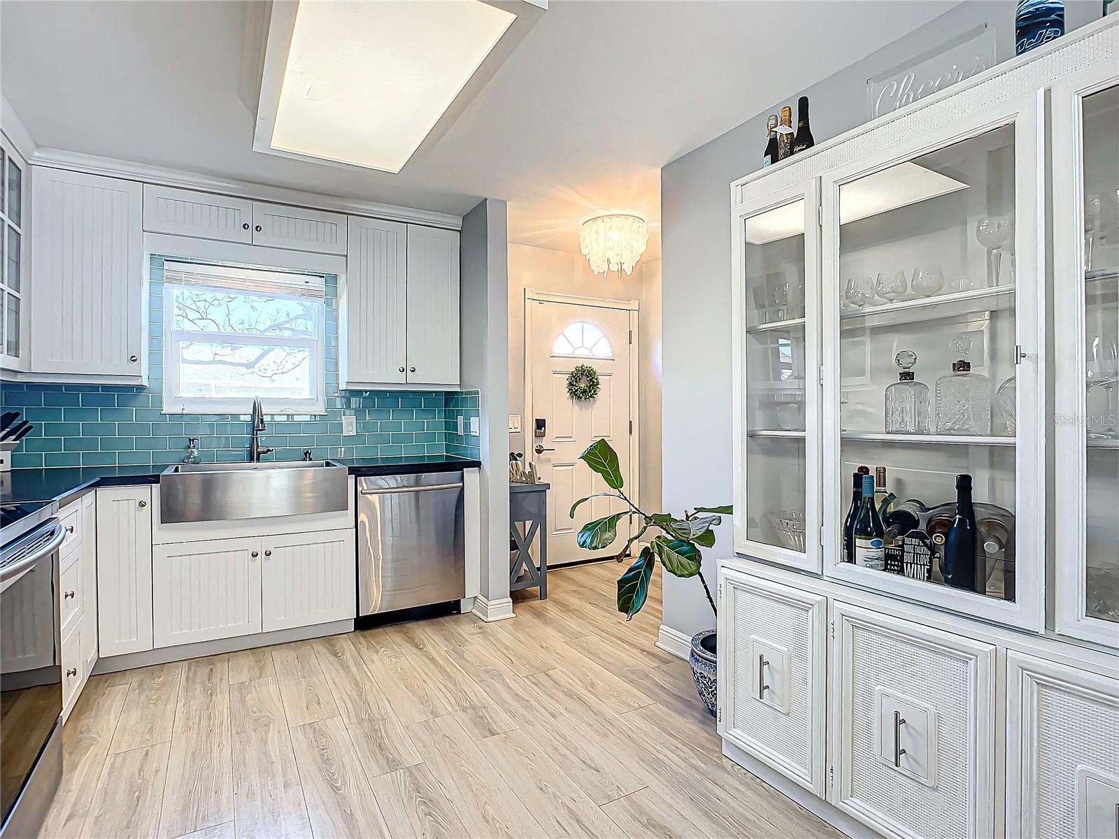 742 LAUREL BAY CIR