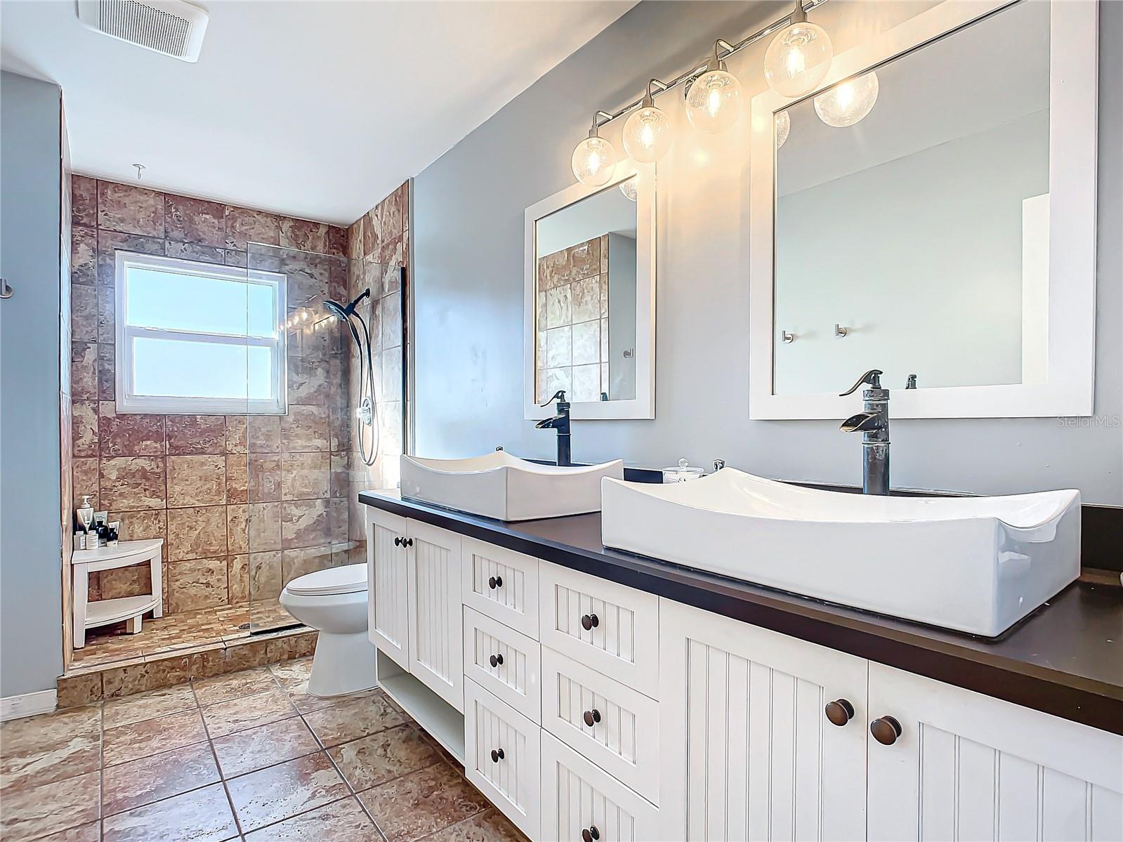 742 LAUREL BAY CIR