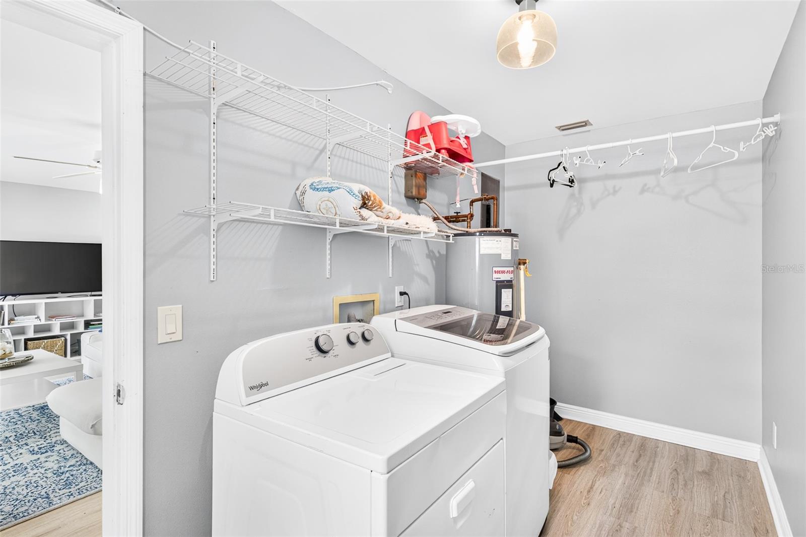 742 LAUREL BAY CIR