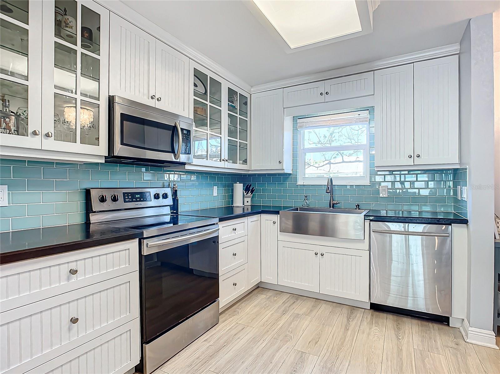 742 LAUREL BAY CIR