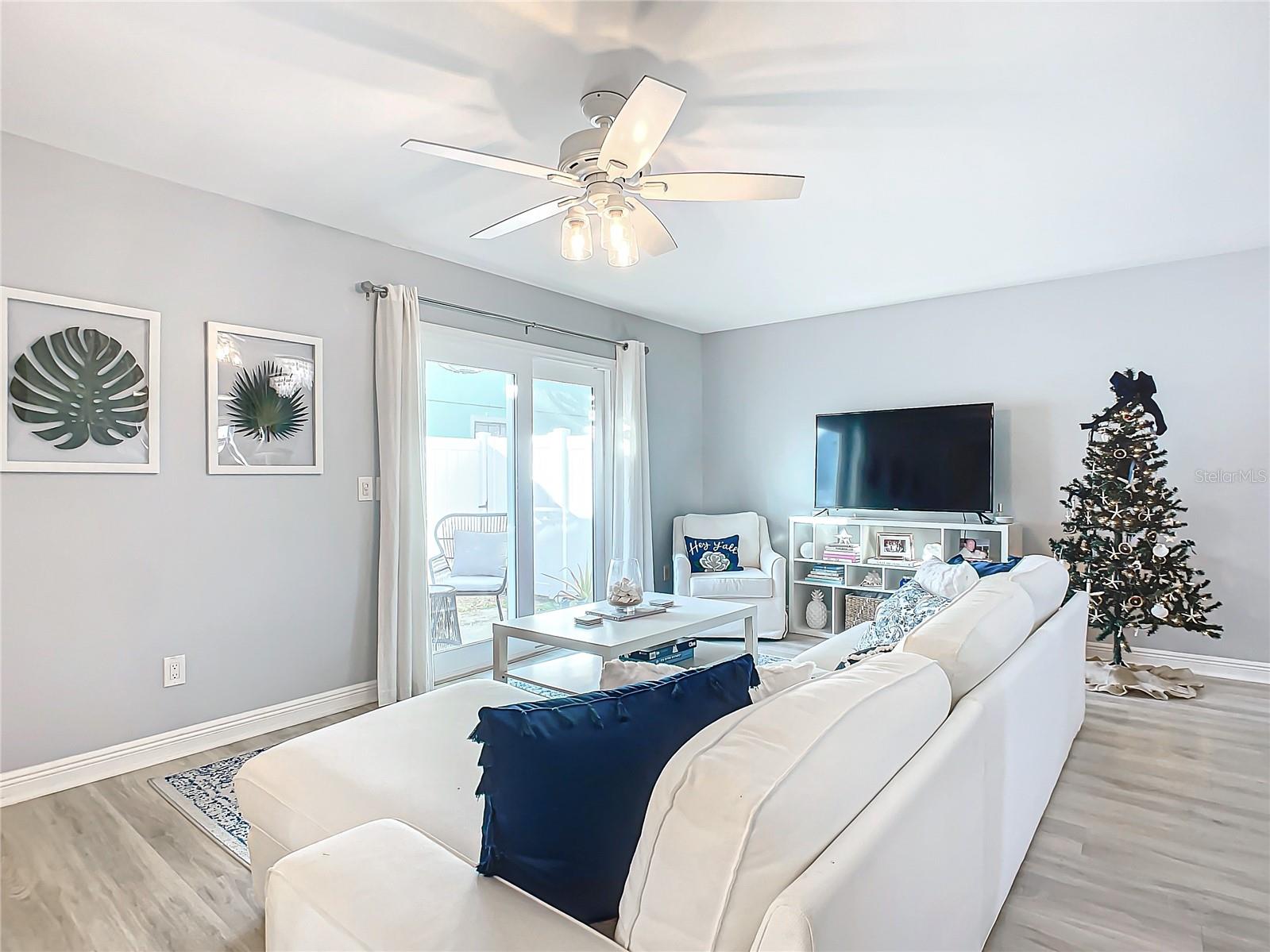 742 LAUREL BAY CIR
