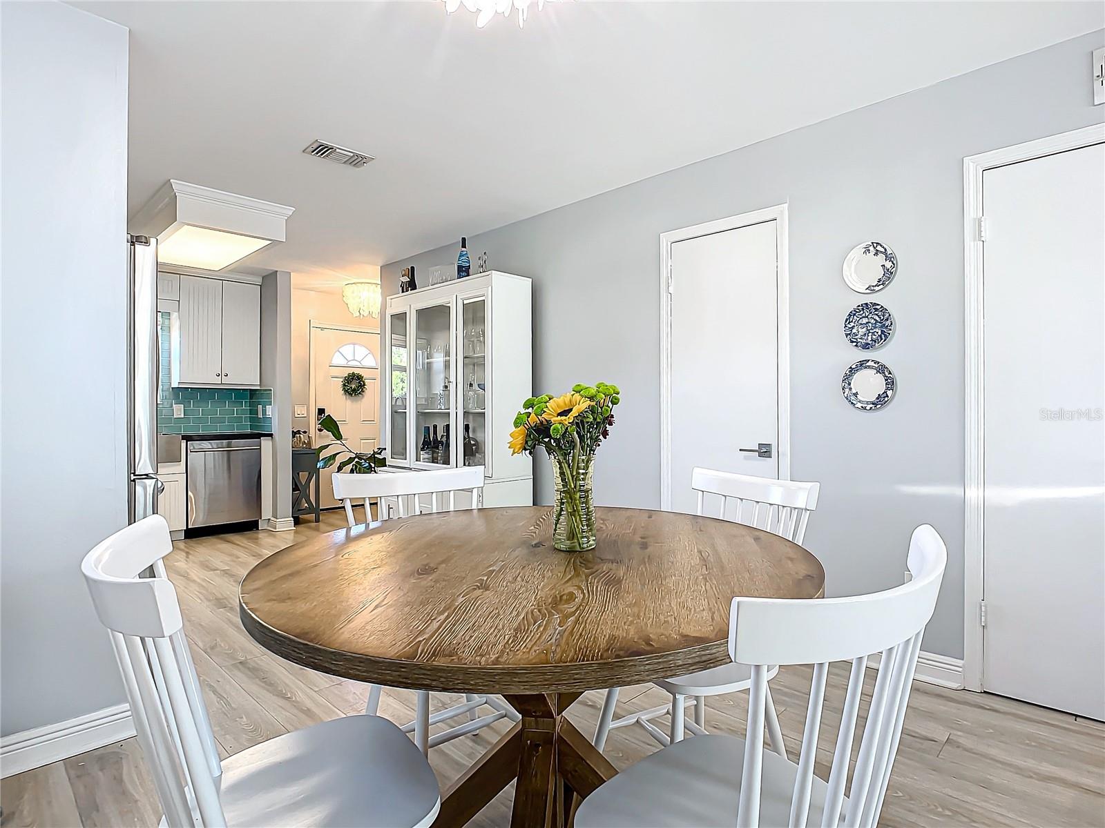 742 LAUREL BAY CIR