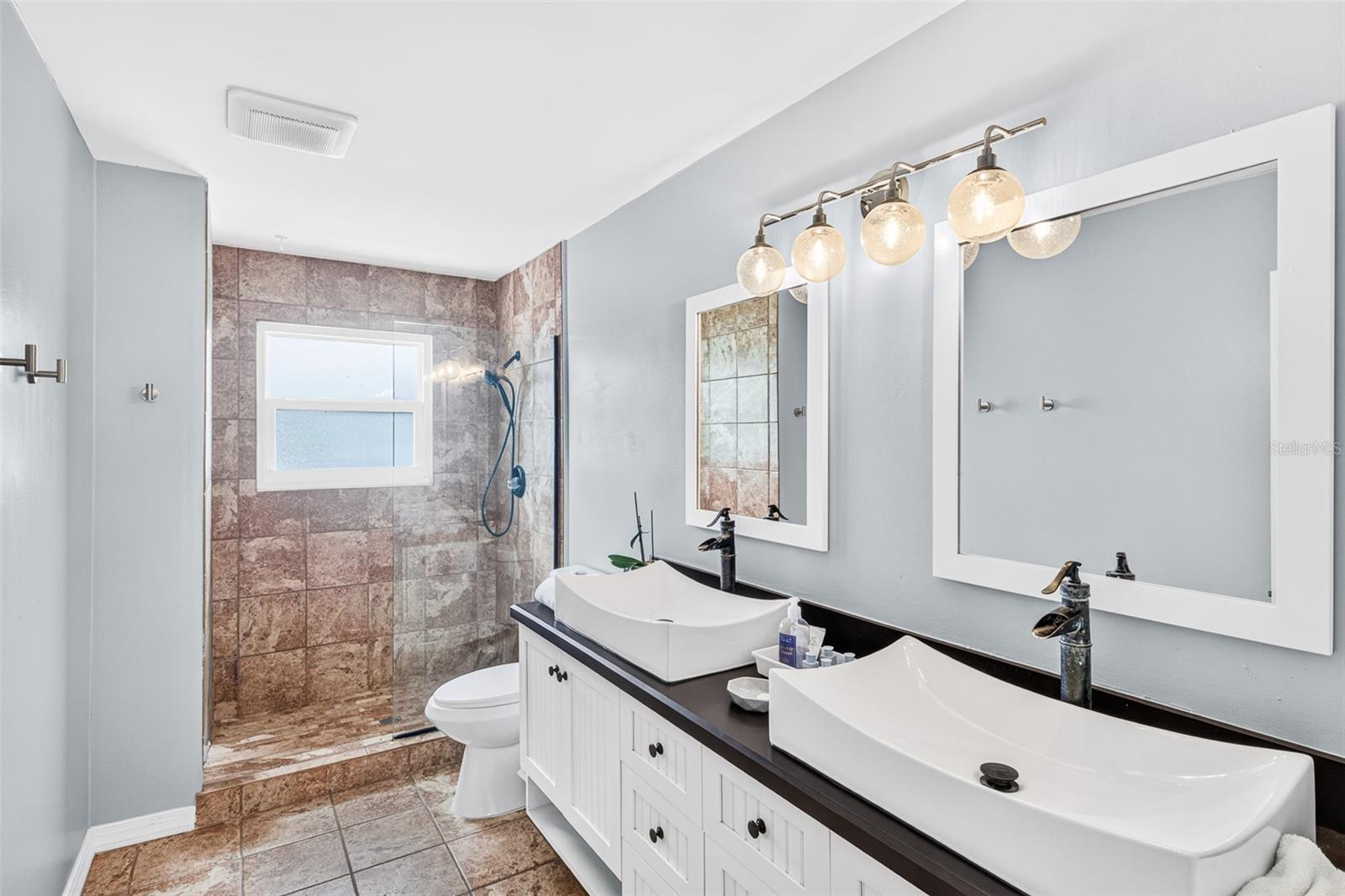 742 LAUREL BAY CIR