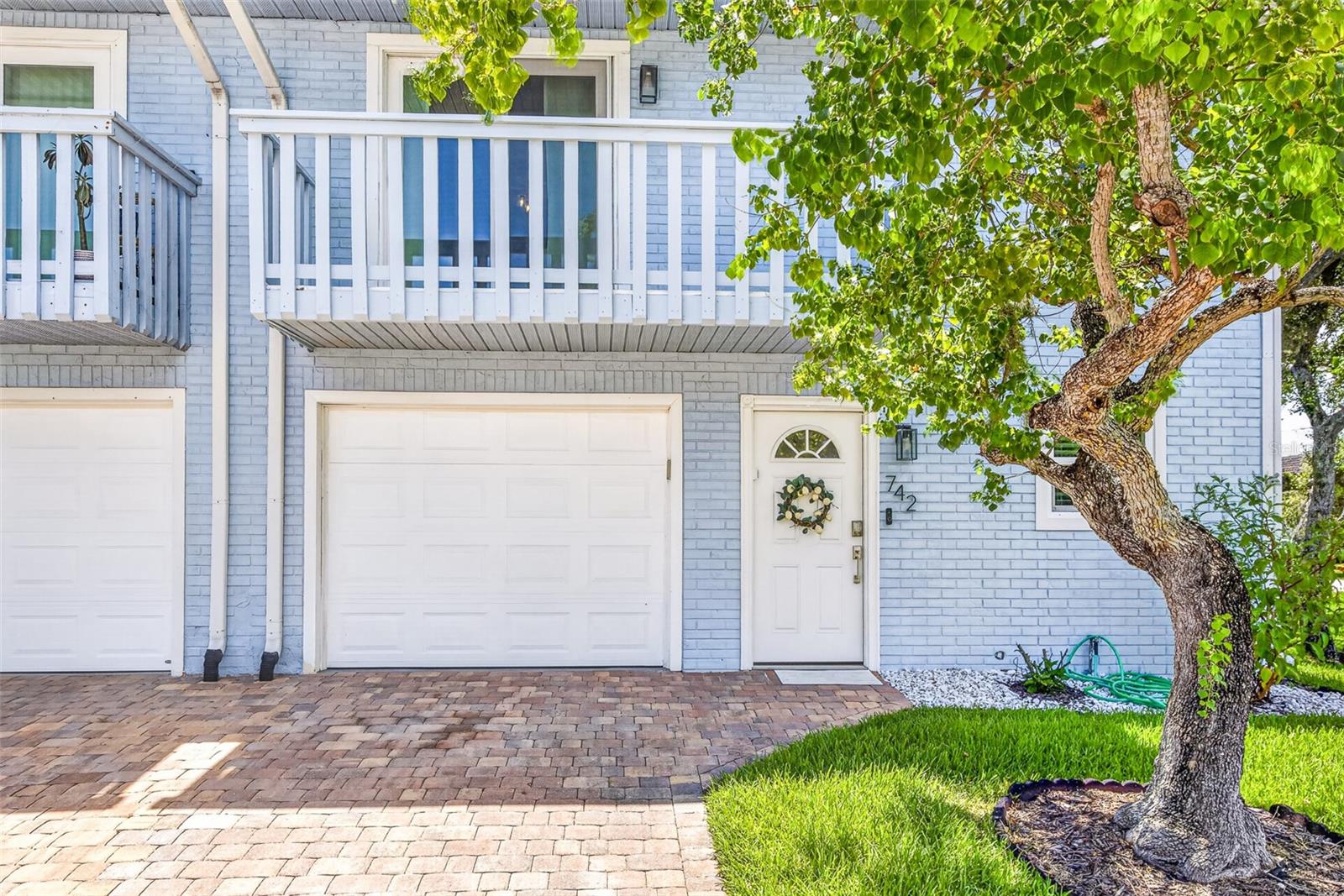 742 LAUREL BAY CIR