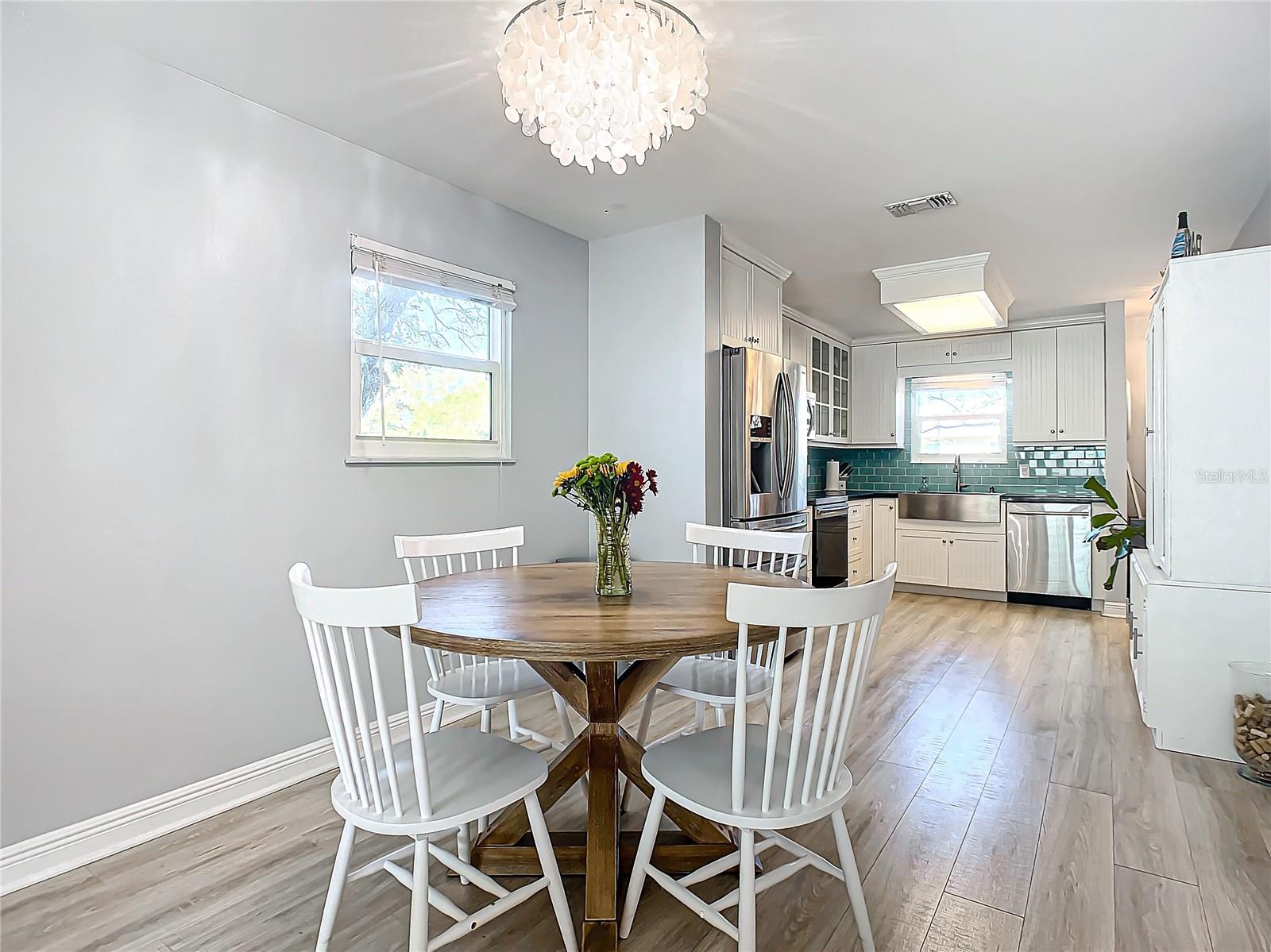 742 LAUREL BAY CIR