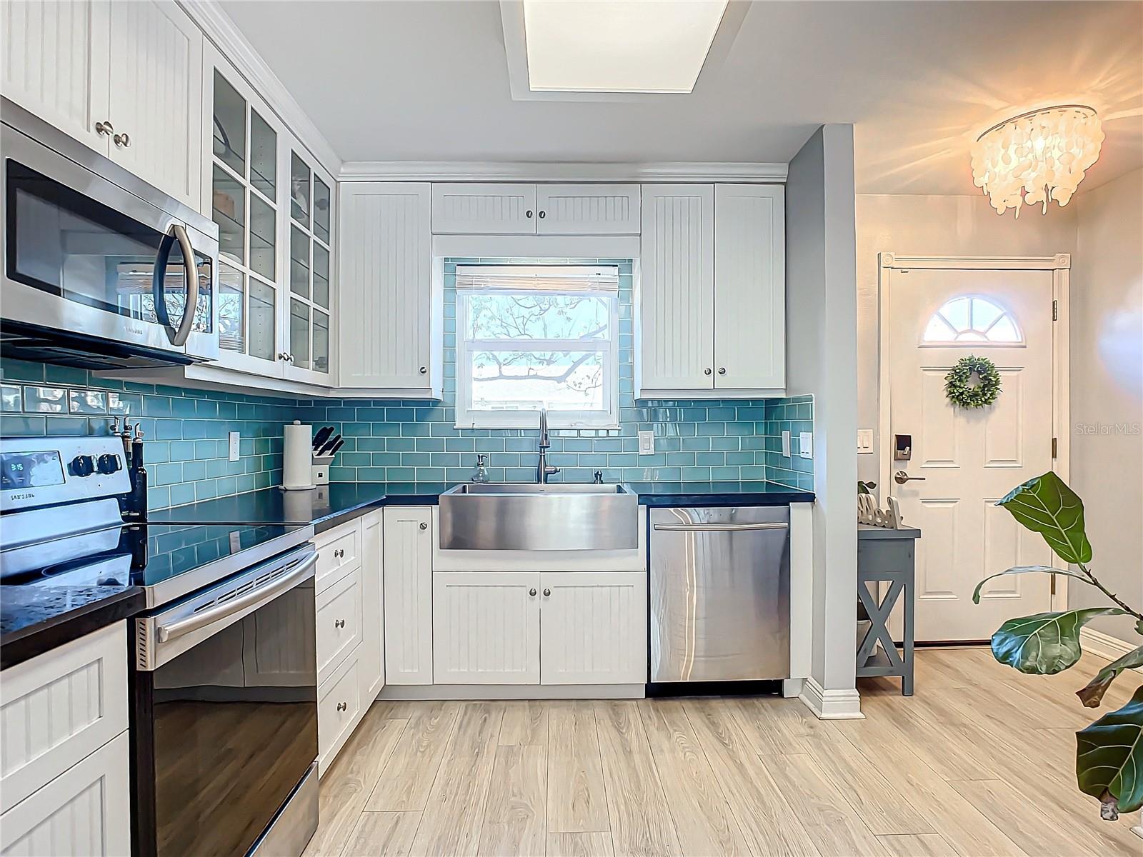 742 LAUREL BAY CIR