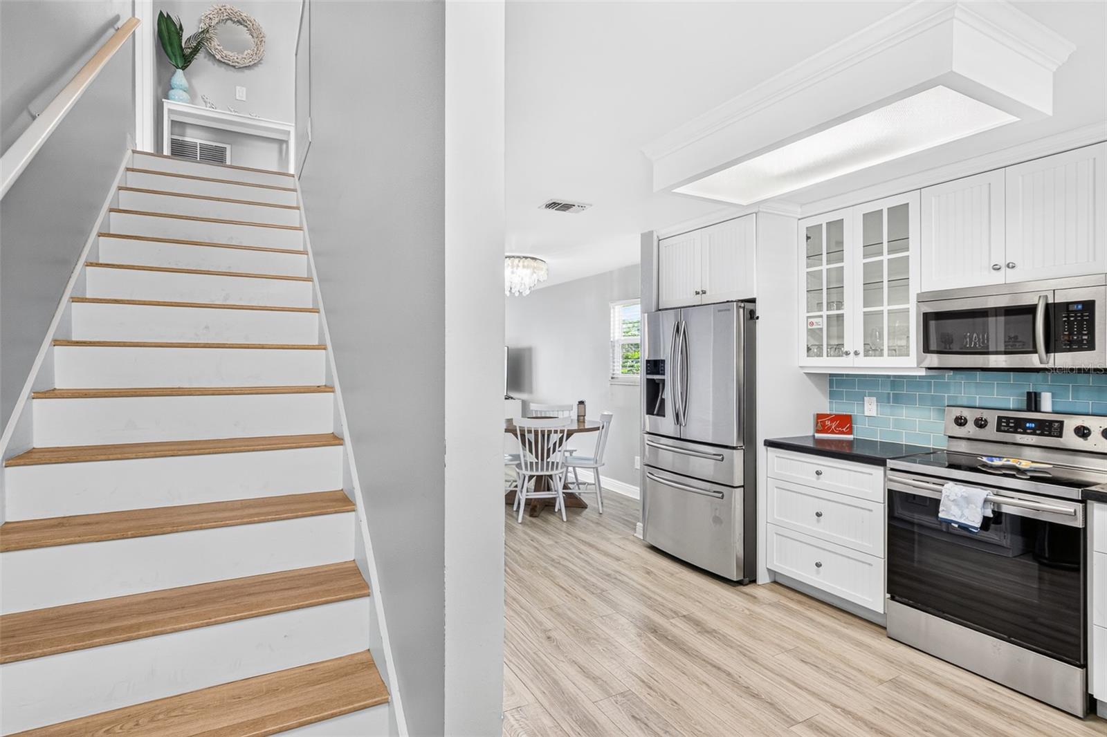 742 LAUREL BAY CIR