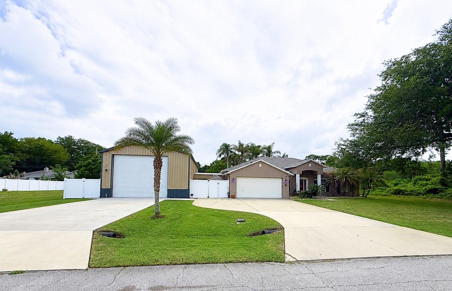 2730 TAMARIND DR